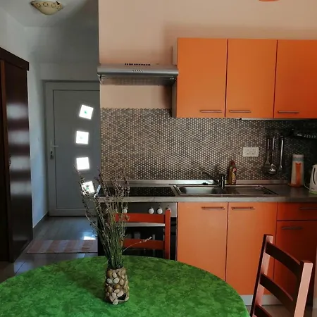 With Parking Space Drazice, Rijeka - 24985 아파트